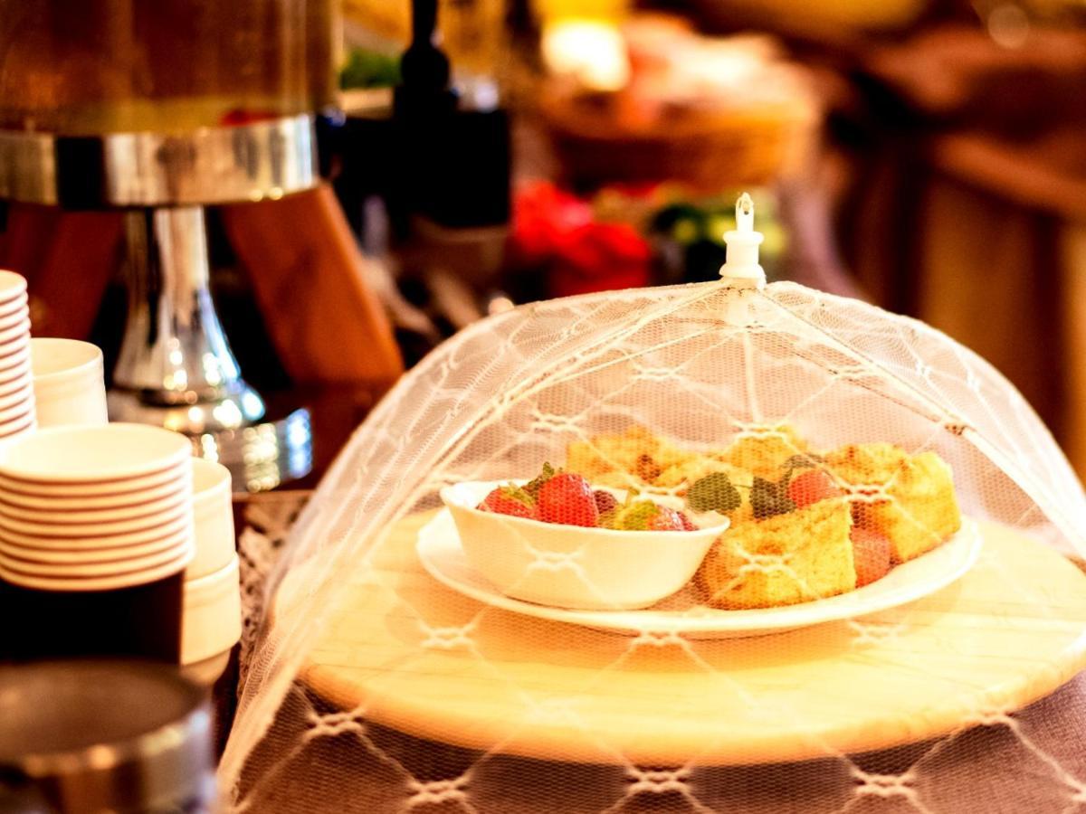 Hotel Feniks Γκνιέζνο Εξωτερικό φωτογραφία
