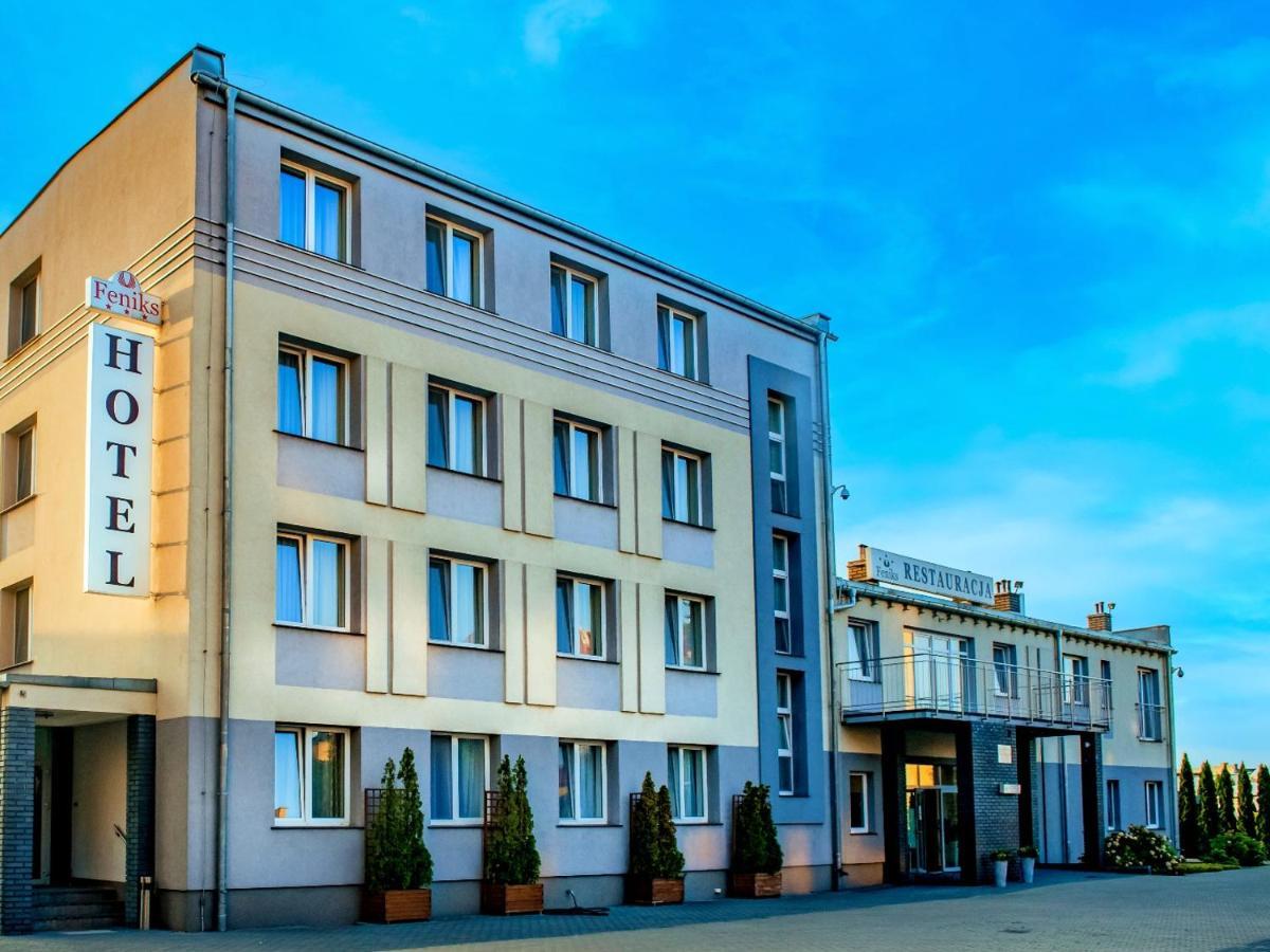 Hotel Feniks Γκνιέζνο Εξωτερικό φωτογραφία